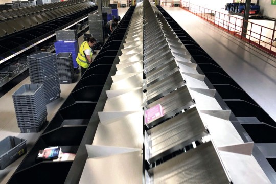 Die Lösung von Ferag ist skalierbar und setzt einen neuen Standard für die Einzelhandelslogistik in Portugal. Bild: Ferag