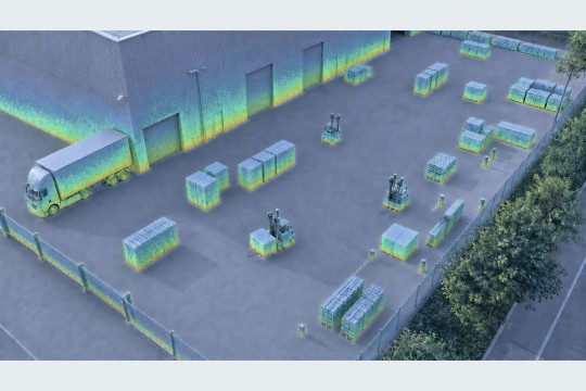 Modellbasierte Simulation einer Logistikumgebung: Bereits vor der Hardwareentwicklung lassen sich Sensorkonzepte, Antennenauslegung und die zu erwartende Radarperformance virtuell bewerten. Bild: Symeo GmbH