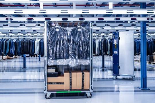 Durchgängig nachverfolgbar entlang der Lieferkette: Dachser trackt die Retail Box mit der Logistikbude. (Quelle: Dachser)