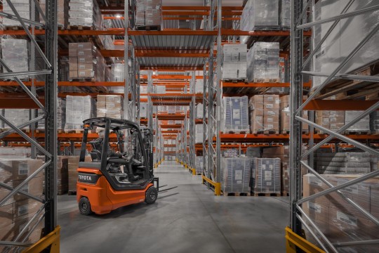 Der „Traigo_i“ von Toyota Material Handling ist mit dem German Design Award 2026 in der Kategorie „Excellent Product Design – Industry“ ausgezeichnet worden. (Bildquelle: Toyota Material Handling)