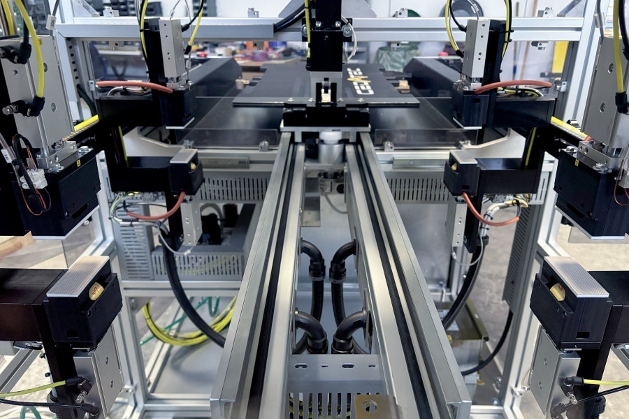 Die Rollon Lineartechnik ist ein funktional entscheidender Bestandteil der Maschinenarchitektur. (Bildquelle: Rollon GmbH)