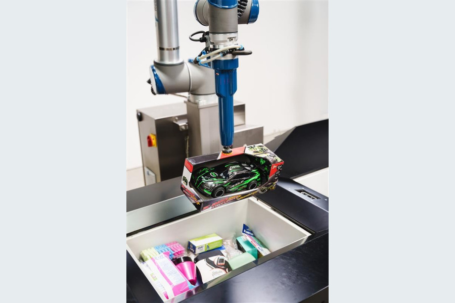 Opitz brings more than 30 years of experience in special machine construction. Smart Robotics enhances the collaboration with technologies for robot-assisted picking and palletizing processes. (Image source: Smart Robotics)