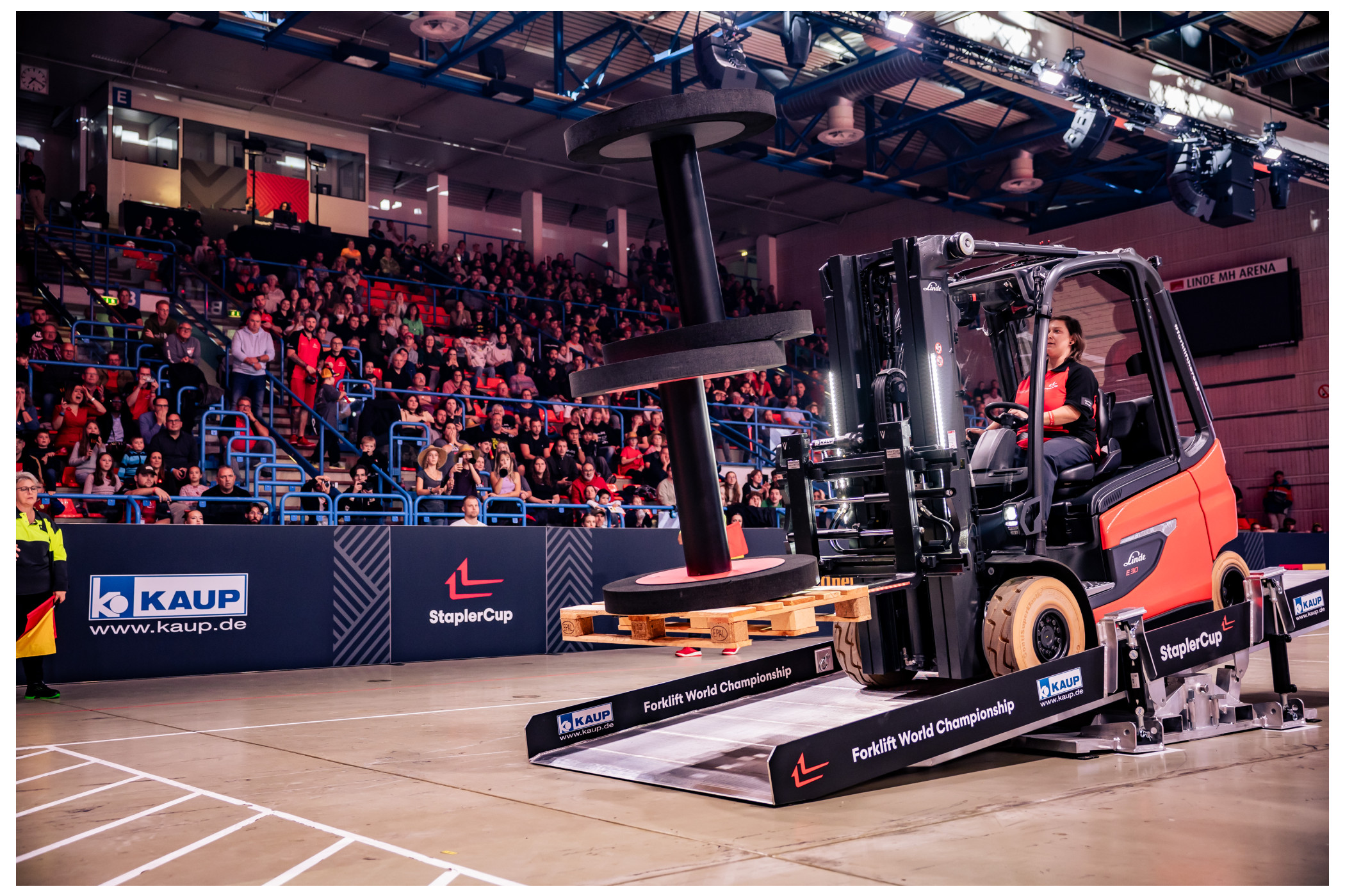 Impressionen von den Stapler Cup Finals 2026 in Aschaffenburg (Quelle: Bert Willer Fotografie)