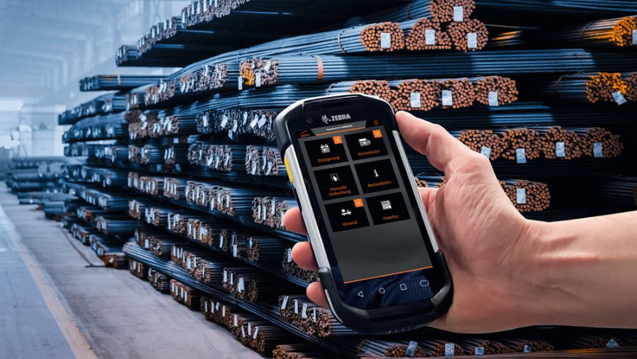 „KASTOlogic mobile“ verbindet zentrale Steuerung mit mobiler Ausführung direkt im Lager. (Bildquelle: Kasto)