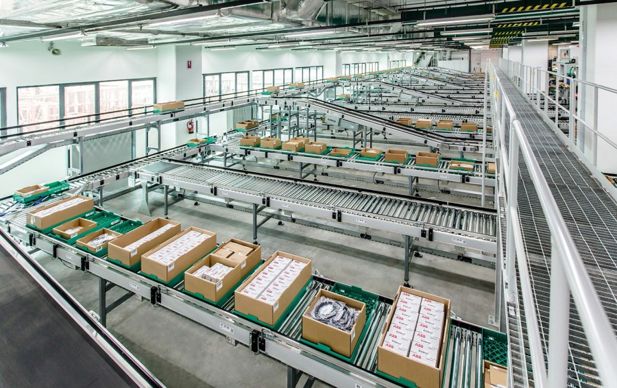 Sämtliche Logistikbereiche – vom Wareneingang bis zur Produktionsversorgung – sind bei Pepperl+Fuchs durch die WITRON-Technologie optimal vernetzt. 