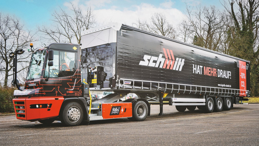 Die Yard-Management-Lösung von Infios koordiniert in Rastatt die Bewegungen von Trailern und Wechselbrücken zwischen unterschiedlichen Bereichen des Werksgeländes. Bild: Logistik Schmitt