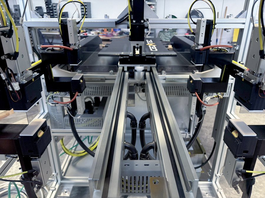 Die Rollon Lineartechnik ist ein funktional entscheidender Bestandteil der Maschinenarchitektur. (Bildquelle: Rollon GmbH)
