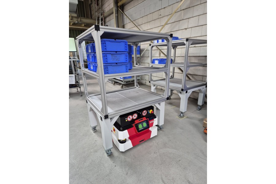 Autonomer Transportroboter optimiert Materialfluss bei Weber-Hydraulik (Bildquelle: Weber-Hydraulik GmbH)